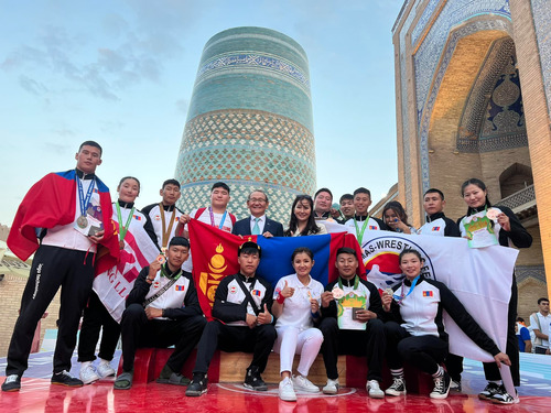 Монголын модон барилдааны тамирчид Ази тивээс 15 медаль хүртлээ